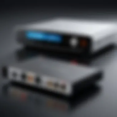 Connectivity Options of Voyager Pro UC Illustration of connectivity options available on Voyager Pro UC